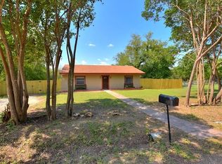 900 Christopher Ave, Round Rock, TX 78681