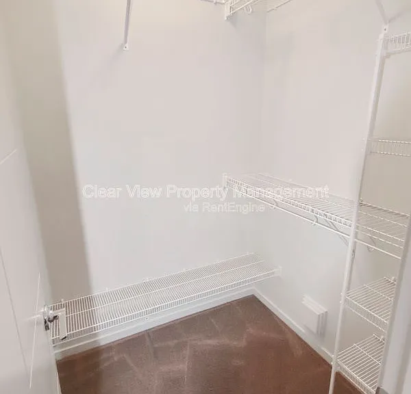 498 Highlands Blvd W #2 — Photo 6