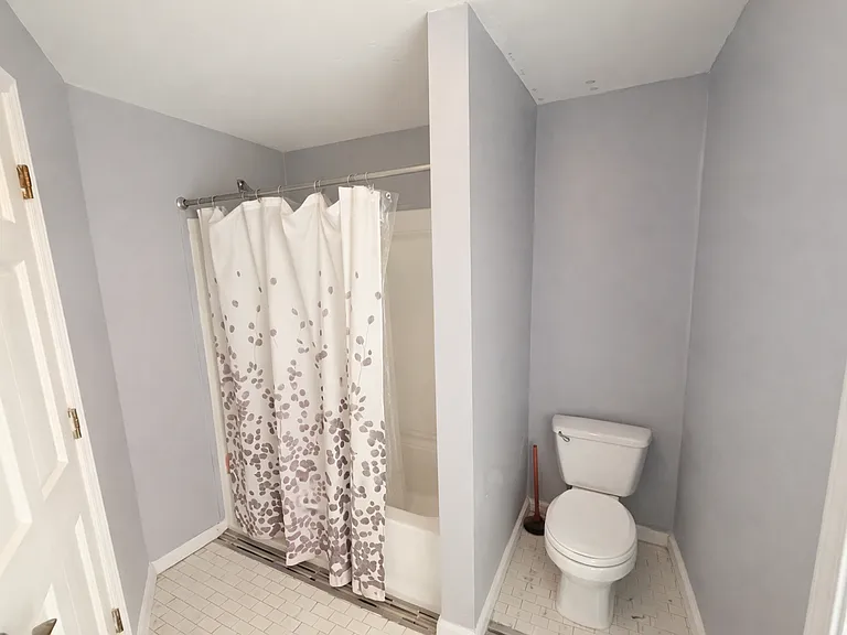 217 Seward Ave NW — Photo 13