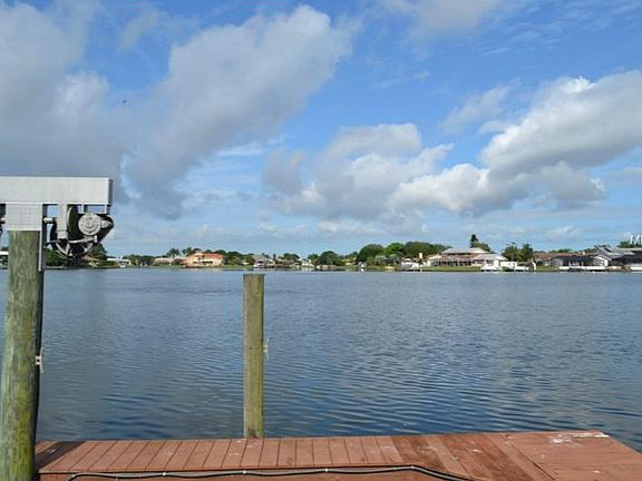 4th image of 5816 E Longboat Blvd