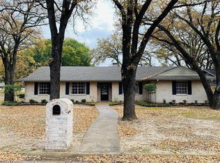 2209 Highland Cir, Corsicana, TX 75110