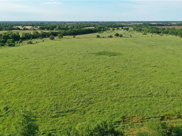 2237 Minnesota Rd, Iola, KS 66749