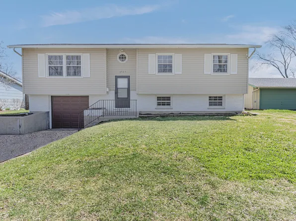 6925 Edgebrook Ln, Hanover Park, IL 60133