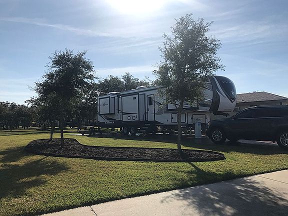 4th image of 49 Augusta Cir