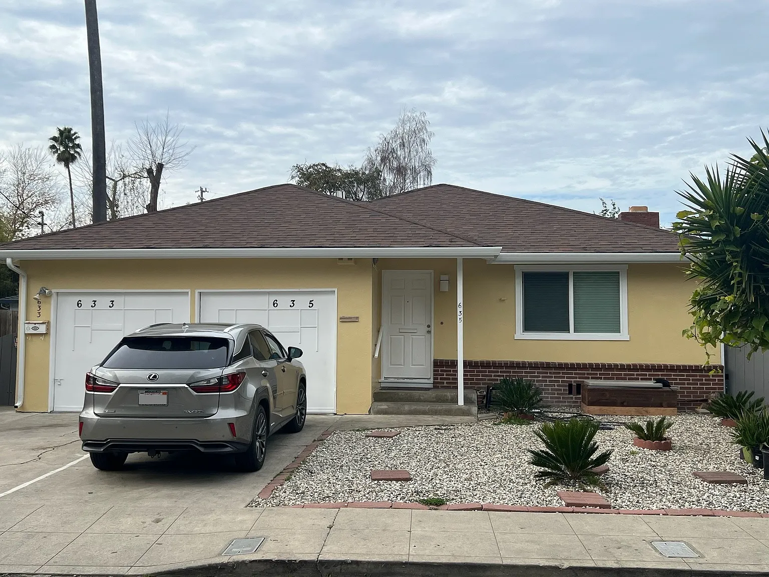 635 Riverside Ave photo 1
