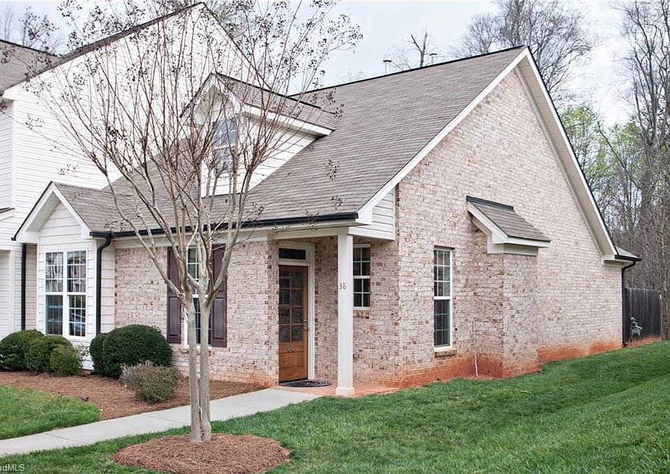 1st image of 38 Nandina Dr