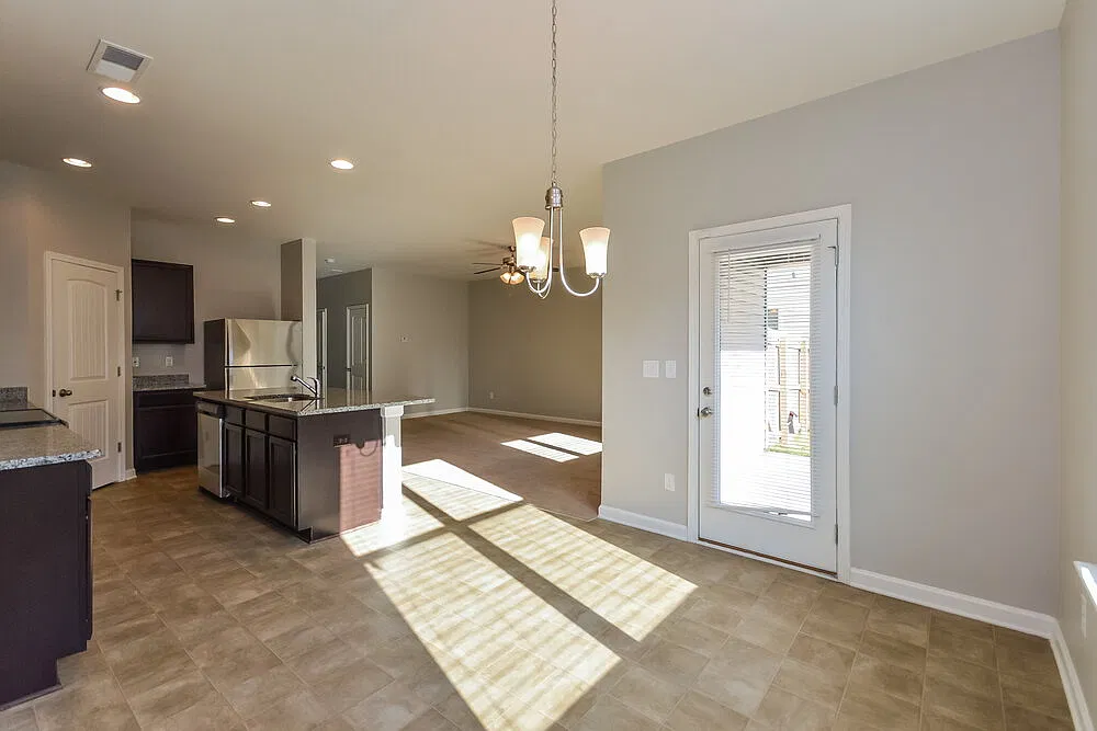 3 bed, 2.5 bath, 1476 sqft, $2,590 — Photo 4