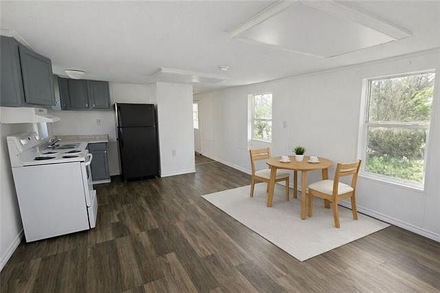 1st image of 122 Stephen Ballay Ln