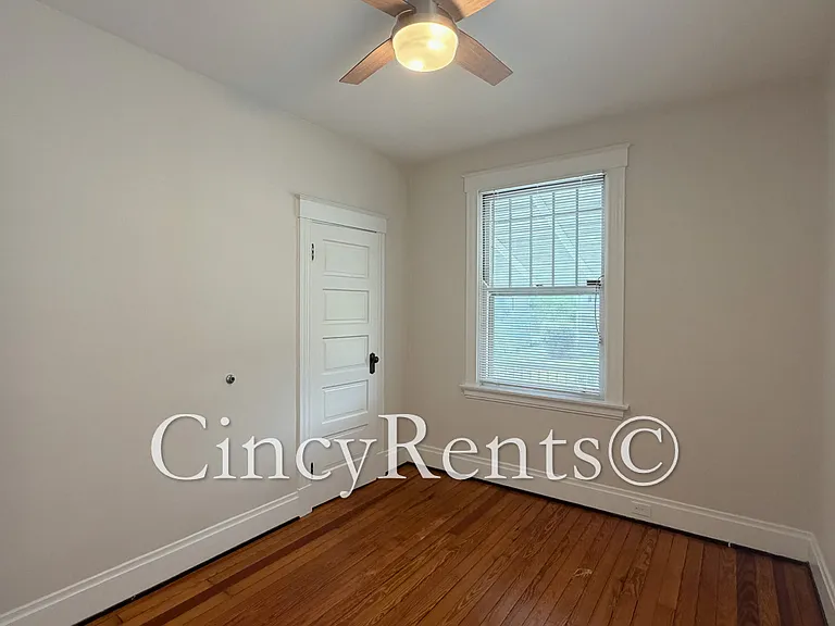 2800 Observatory Ave #2 — Photo 14