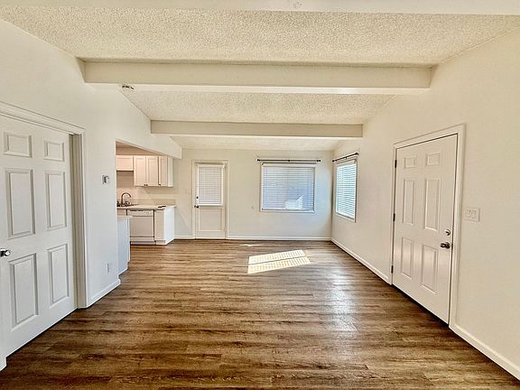 3rd image of 5231 La Jolla Mesa Dr #0