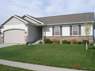 55 Lily Pond Rd, North Liberty, IA 52317