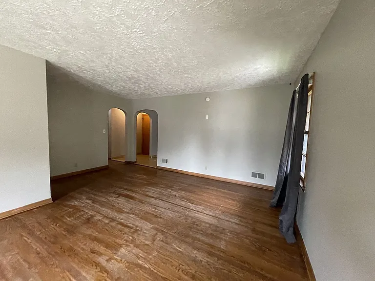 5015 Marinda St — Photo 3