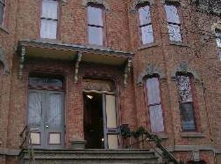 807 S Oakley Blvd, Chicago, IL 60612