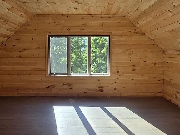 3rd image of 15 Cottrell Road