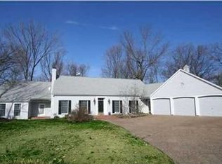 5666 Cliftmeere Dr, Newburgh, IN 47630