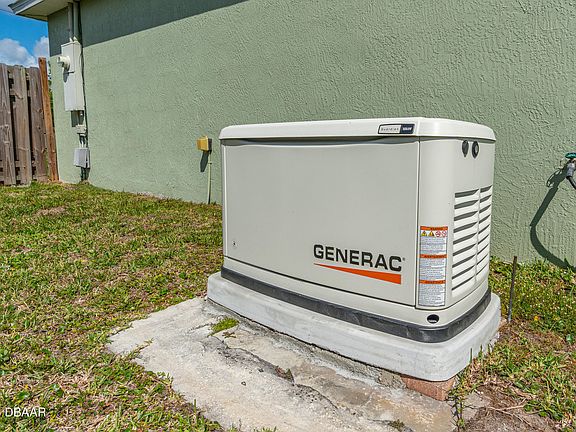 4th image of 3204 Vista Palm Dr
