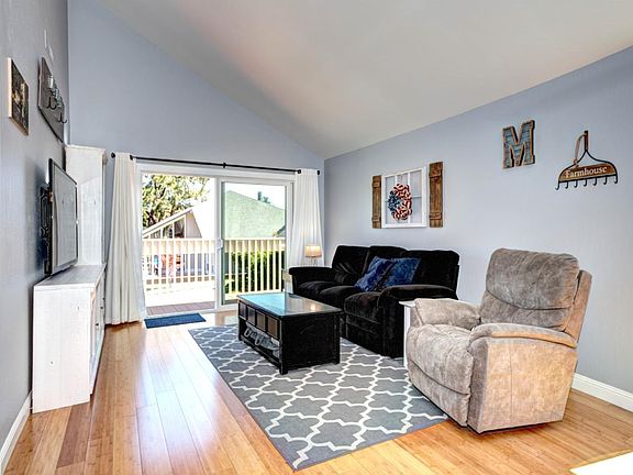 5th image of 1435 Woodgrove Sq