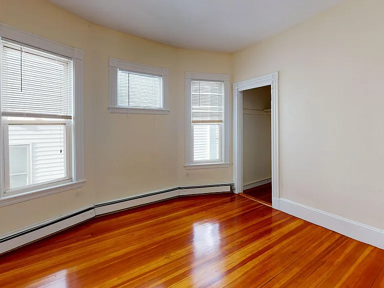 24 Calumet St #1 — Photo 4