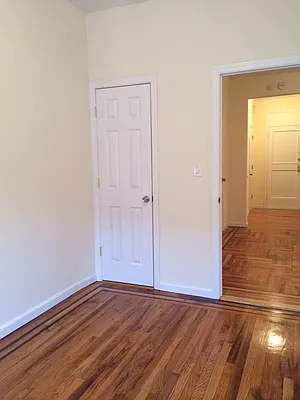 Rented by Realty 2000 Corp | media 15