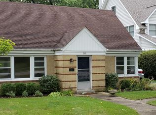 711 S Bodin St, Hinsdale, IL 60521
