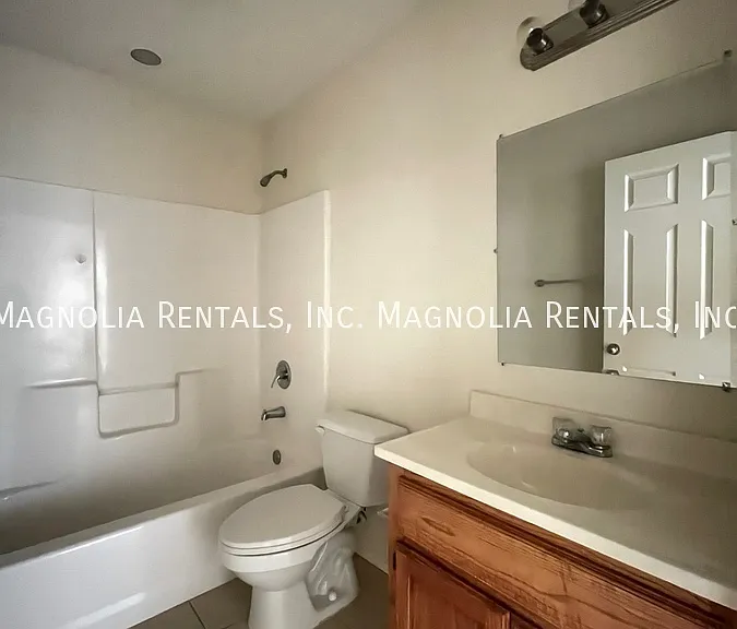 3705 S Fairmont Ave #A — Photo 28