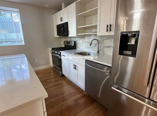 31 Lincoln St #B, Medford, MA 02155