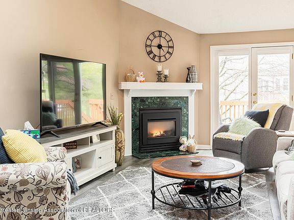 5th image of 5007 Aspen Dr #23