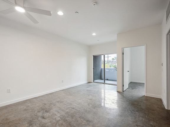 3rd image of 3993 Inglewood Blvd #6