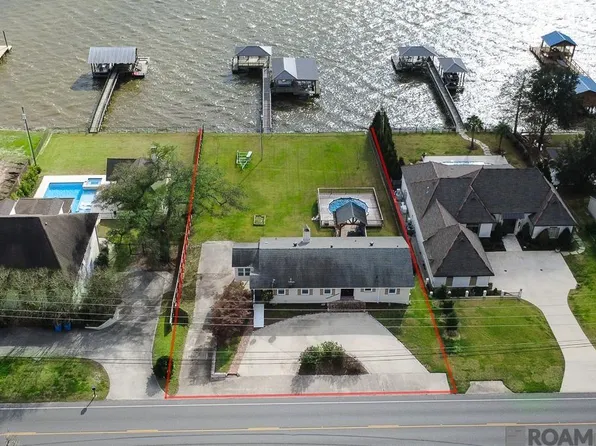 1214 E Main St, New Roads, LA 70760