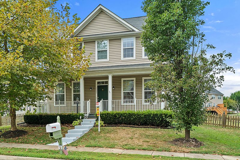 1st image of 14296 Blue Heron Way