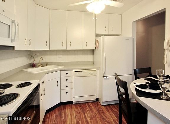 2nd image of 3110 Pheasant Creek Dr APT 309