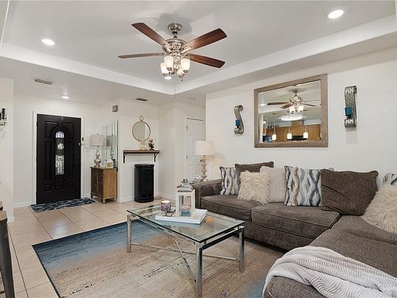 2nd image of 706 Thornwood St