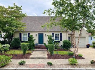 777 Academy Ave, Providence, RI 02908