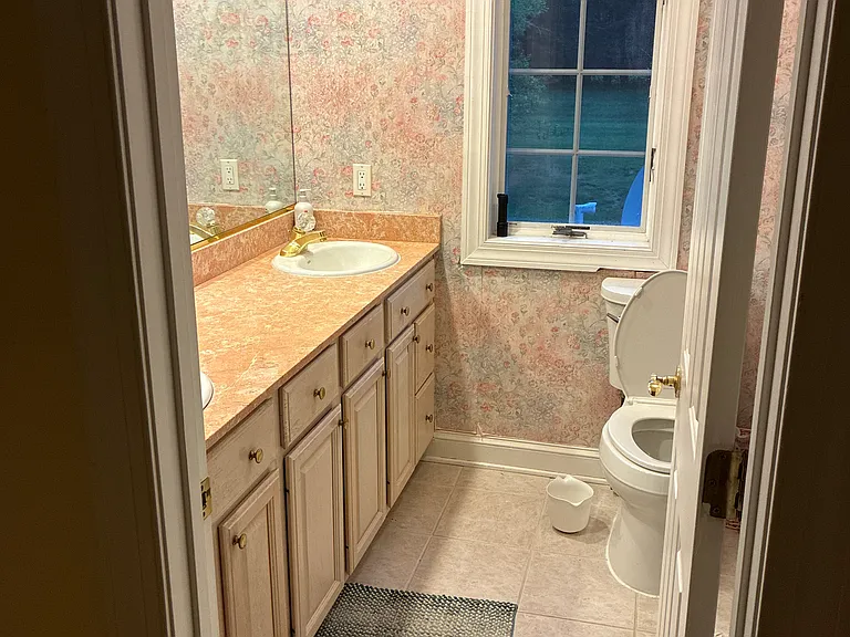 10901 Woodland Falls Dr — Photo 14