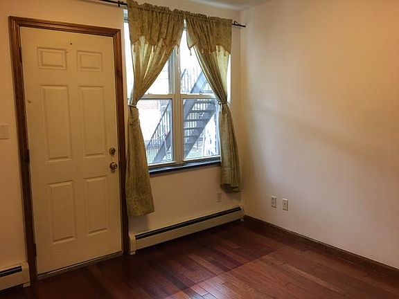 5th image of 2331 E 27th St #1