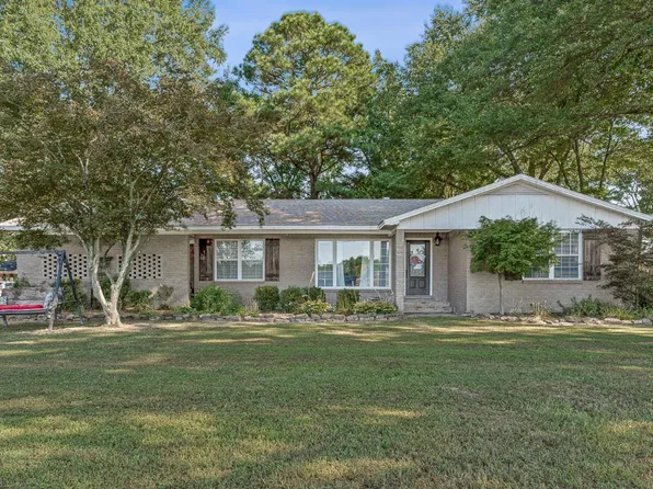 102 W Lake St, Manila, AR 72442