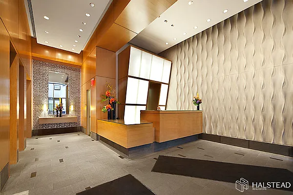 Rented by Halstead Real Estate | media 39