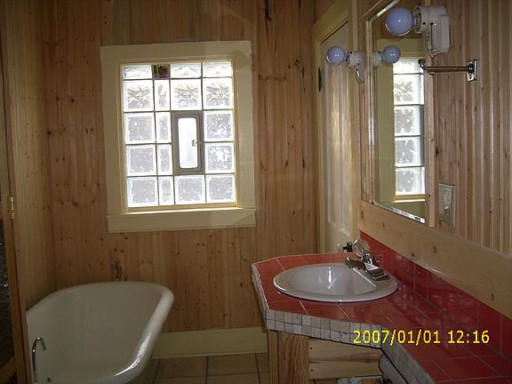 Upstairs Bath