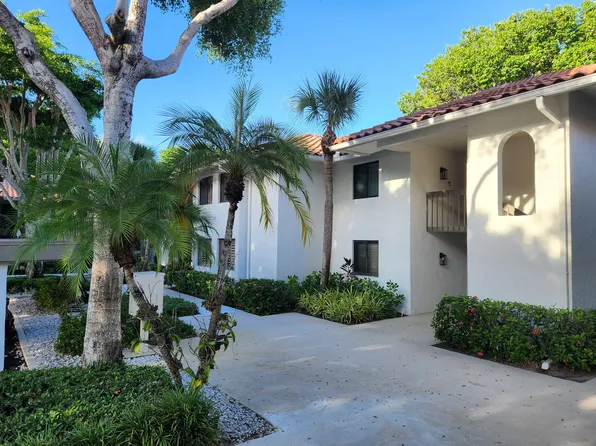 30 Pelican Pointe Dr, Delray Beach, FL