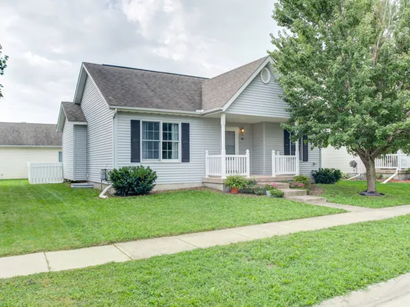 915 Perry Ln, Normal, IL 61761