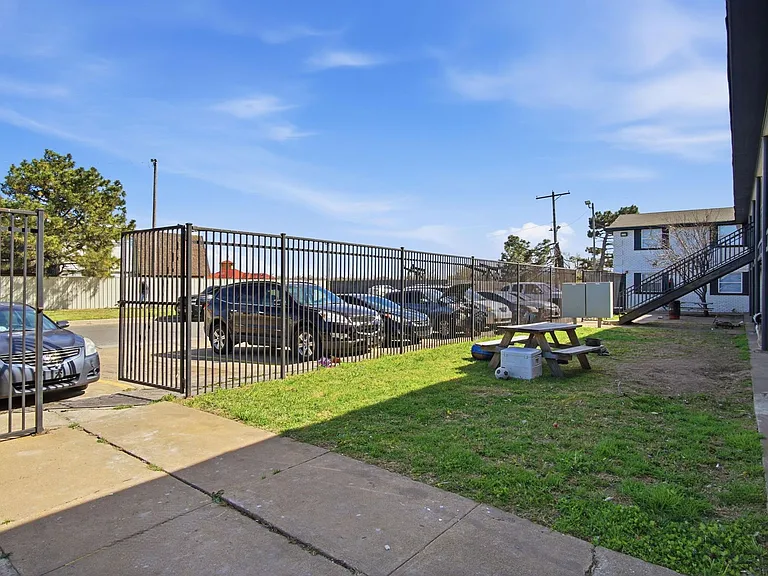 Welcome Home to Comfortable Living at 6111 S Klein Ave! — Photo 21