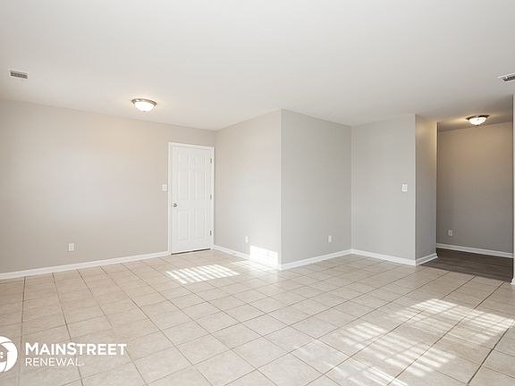 3rd image of 231 Crystal Cir