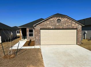 1213 Corner Brook Dr, Purcell, OK 73080