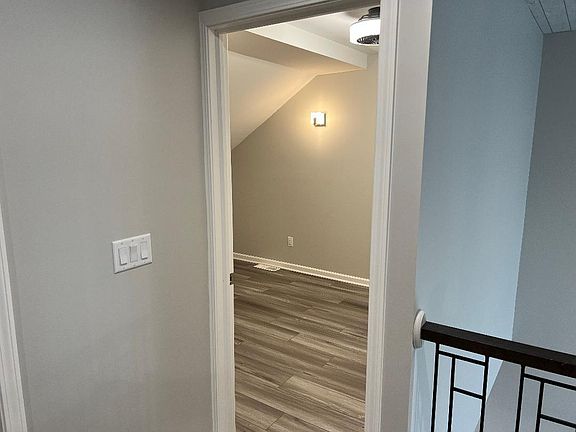 5th image of 328 3rd St #3