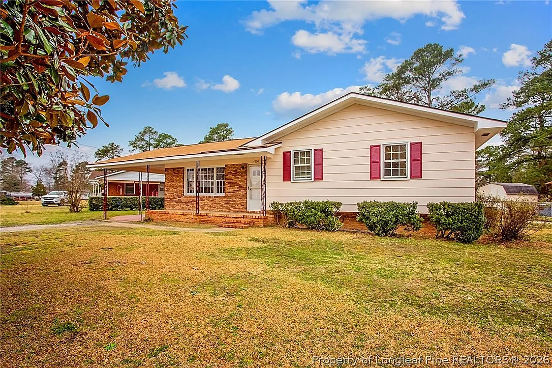 3 bed, 1.5 bath, 1450 sqft, $1,325 — Photo 3