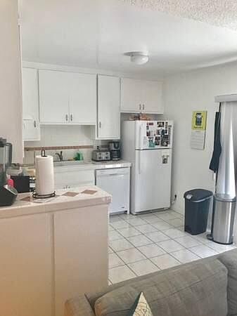 1st image of 617 Grant St #8