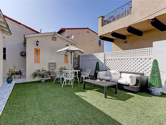 2nd image of 501 Avenue B Unit B
