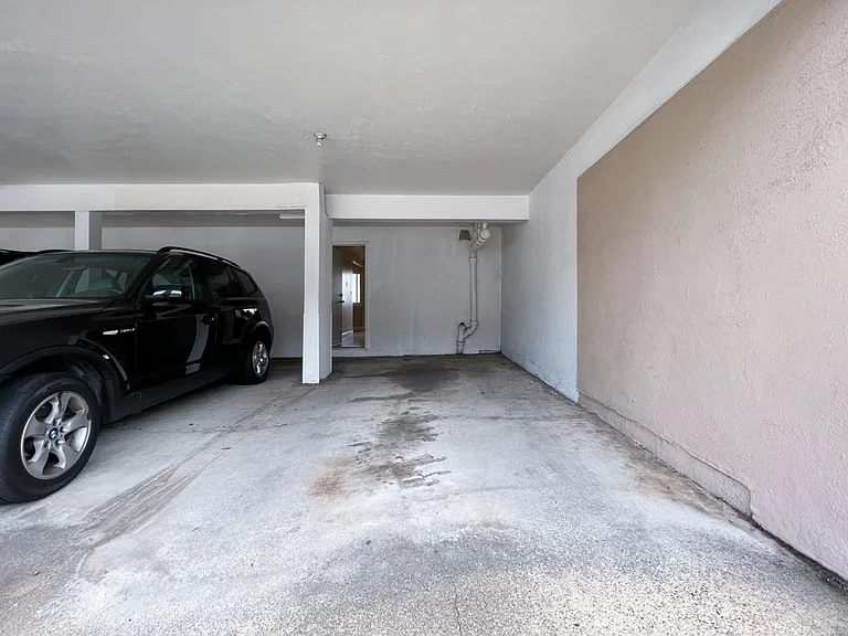 El Camino Real Apartments — Photo 14