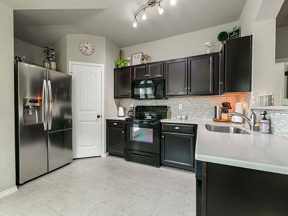 5th image of 1501 Gateshead Dr