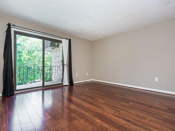 4th image of 59 School St APT B-6